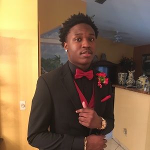 Meet your Posher, Malik